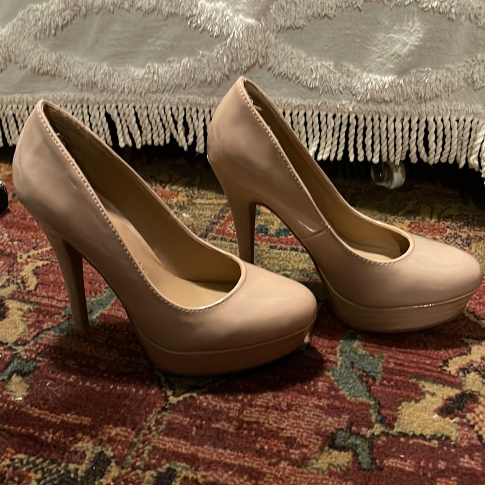 Lauren Conrad Nude Pumps